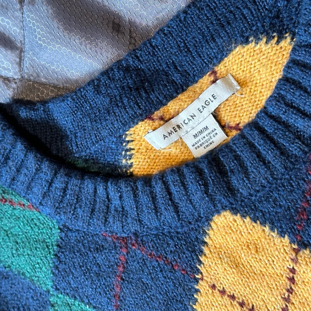 American Eagle Knit Motif Sweater - Picture 4 of 6